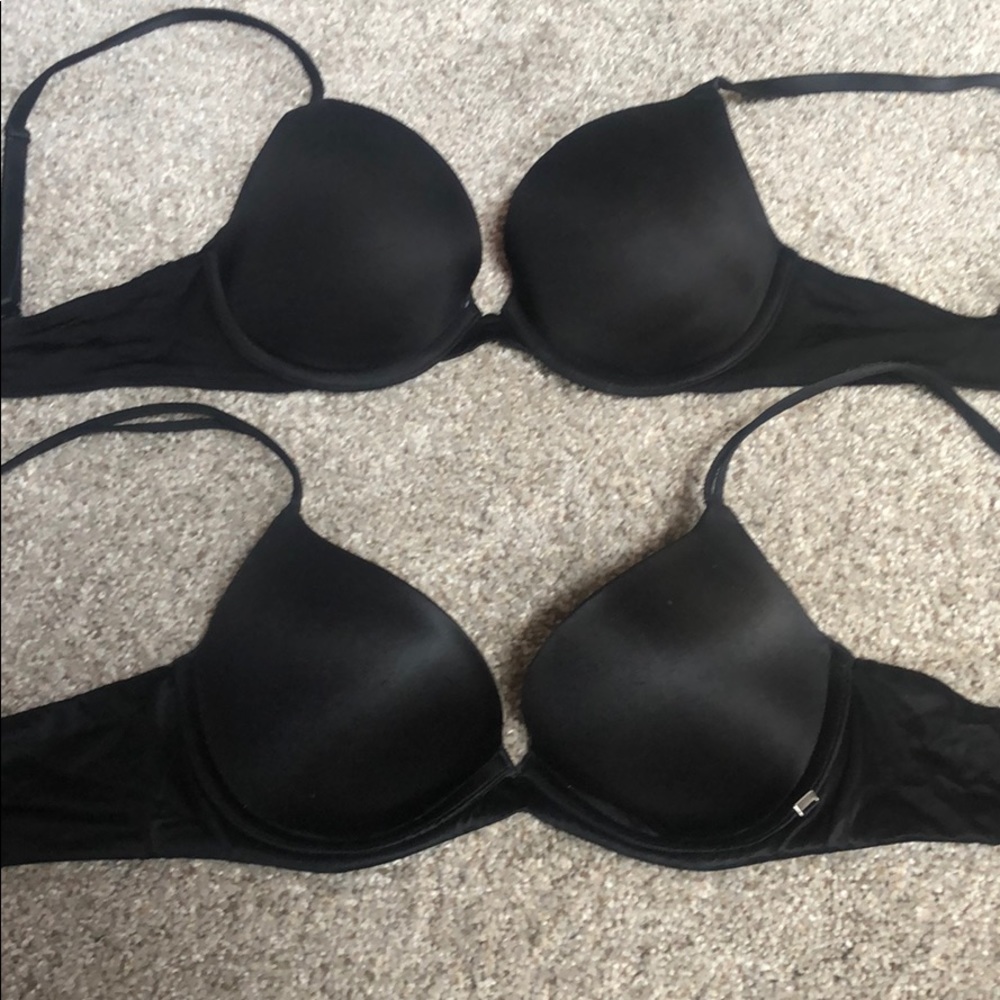 Black push-up bra bundle